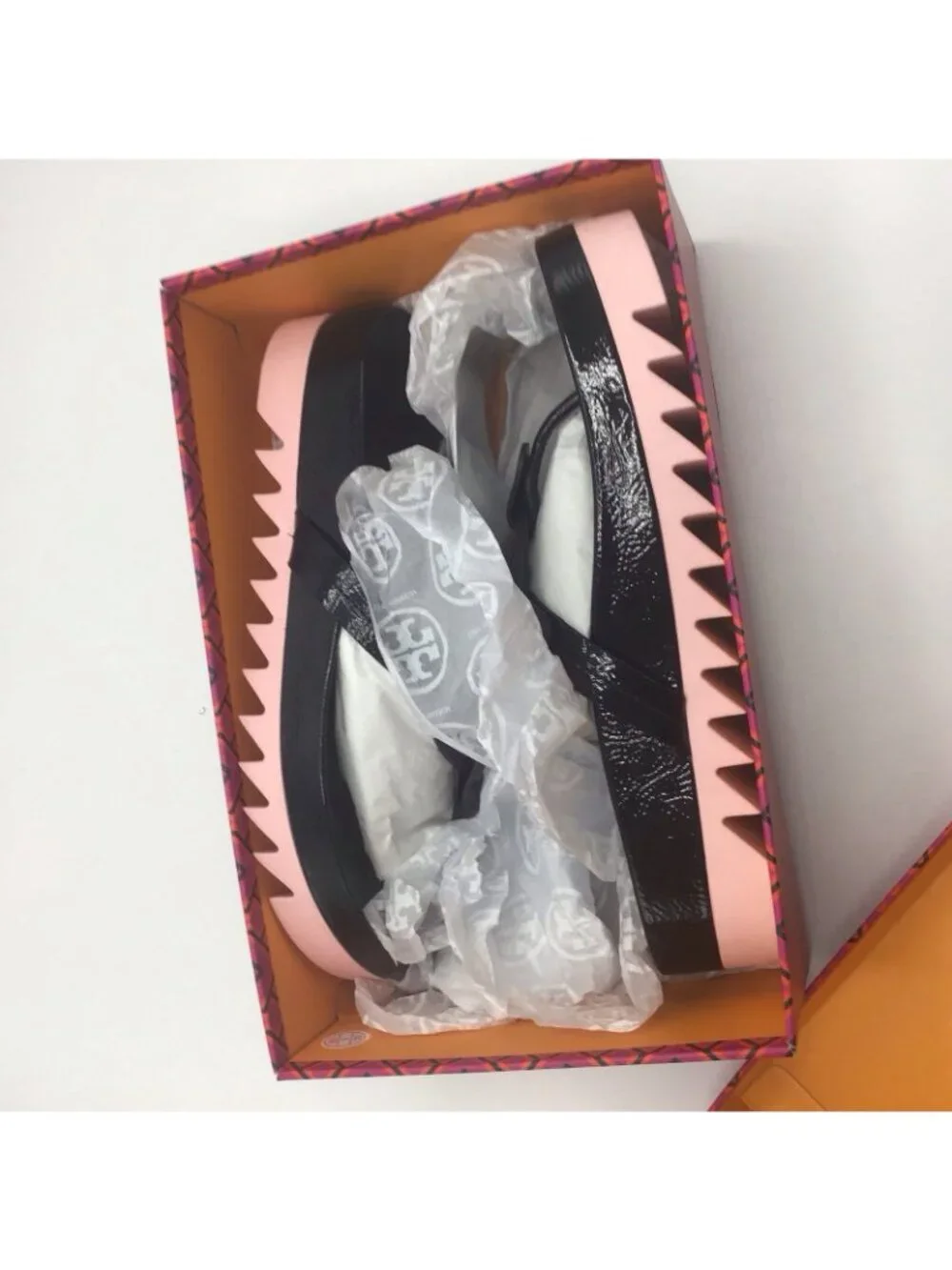 Tory Burch Miller Cloud Lug Black Pink Patent Leather Petunia Sandals Sz 8